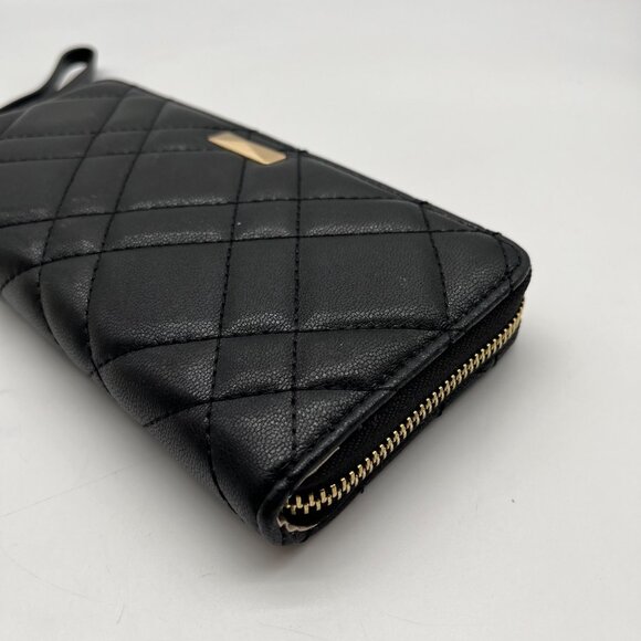 I.N.C. International Concepts Black Quilted Hazel Zip -Around Wristlet - Picture 7 of 11